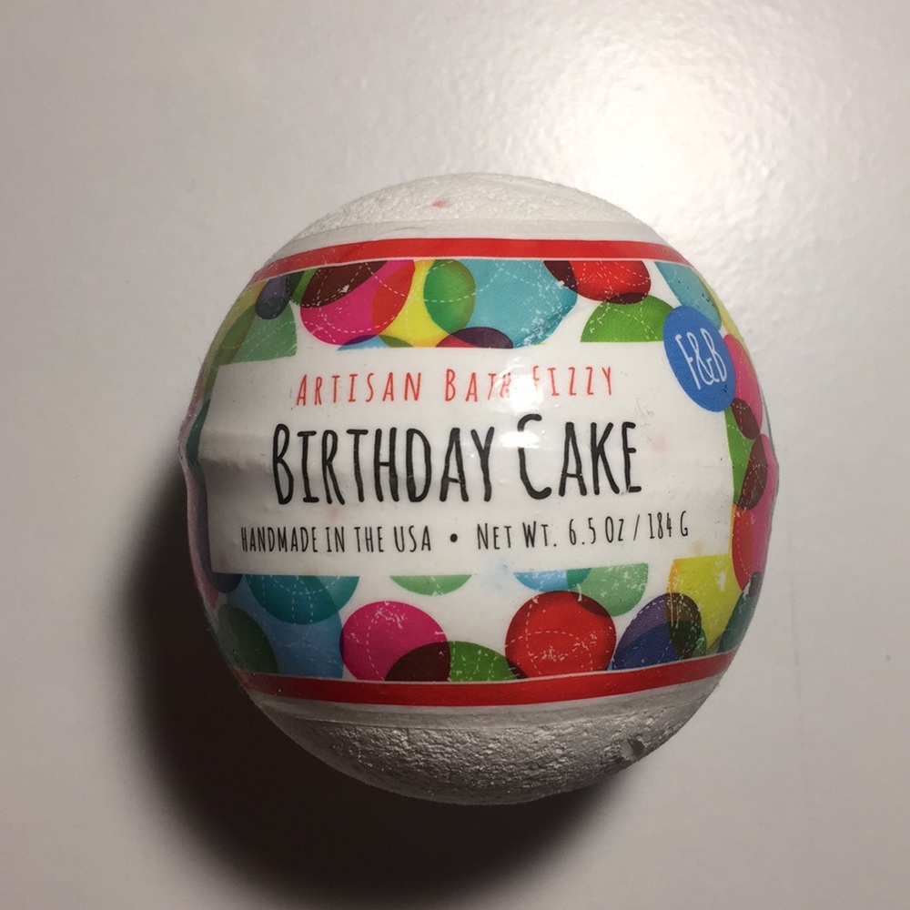 ALL NATURAL BIRTHDAY CAKE BATH BOMB!🎂